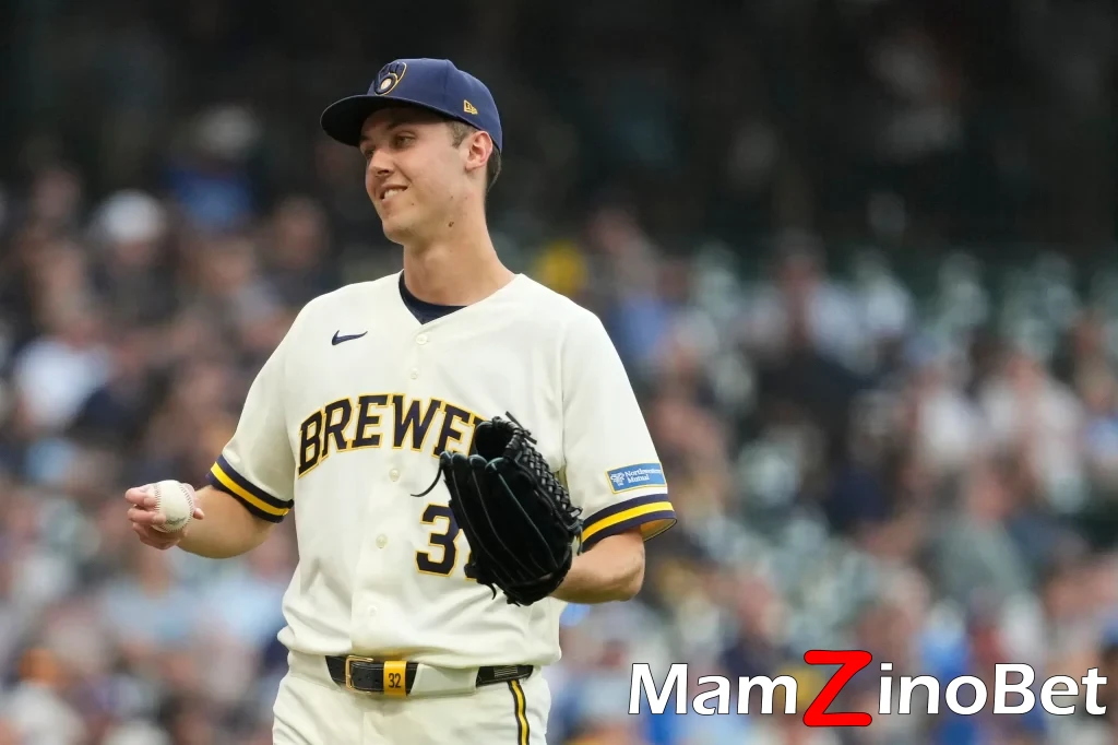 77E7HNXTSZAD5KZH77LM6ZKHDA-1024x682 Brewers strike early to beat Rays in world series game 1